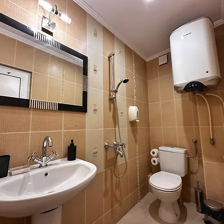 Art House Къща за гости 3*